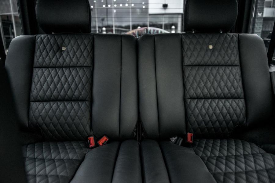 Детали интерьера Mercedes-Benz G320 by Project Kahn 2019 года  (фото 11 из 16)